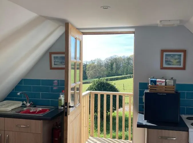 Barn Flat Overlooking Beautiful Dorset Vale