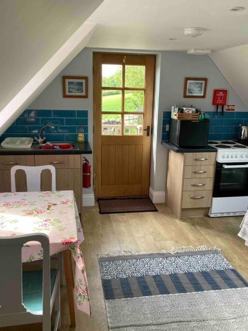 Barn Flat Overlooking Beautiful Dorset Vale * Sherborne (Dorset)