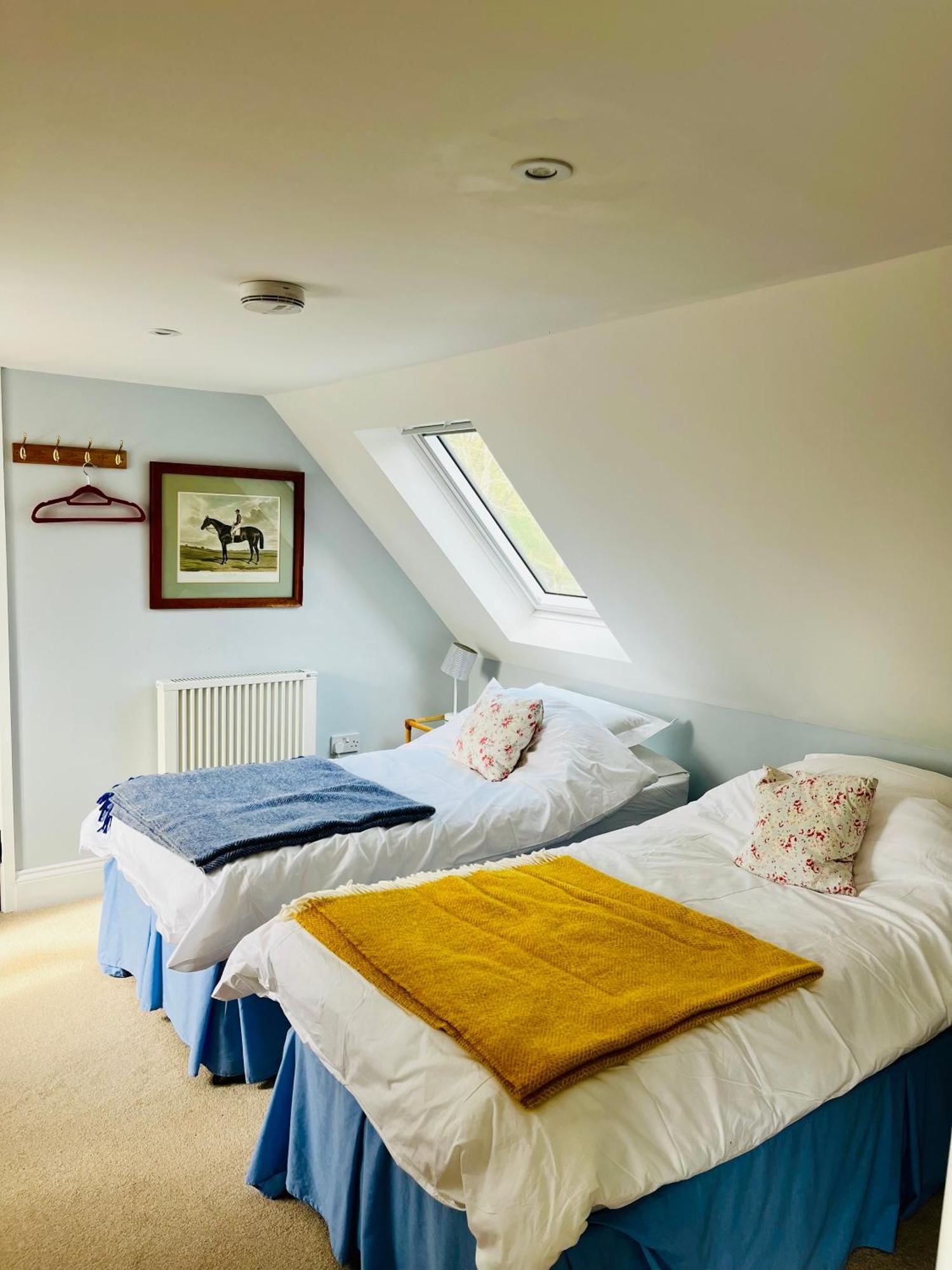 Barn Flat Overlooking Beautiful Dorset Vale *
